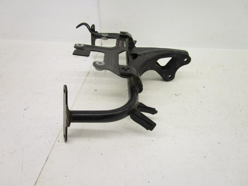 96 Kawasaki ZX11 D 1100 Ninja Front Fairing Stay Bracket 11048